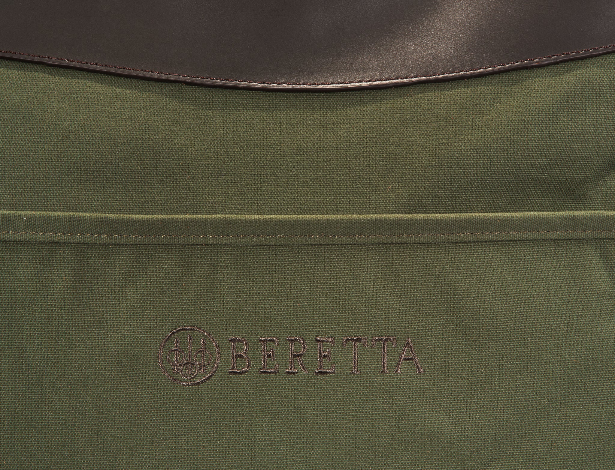 Beretta Green Waxwear Large Tote BS941020610076